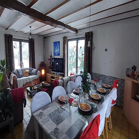 Сasa de vacaciones Holiday Home 'Ardennes Blue' In Theux Near Spa
